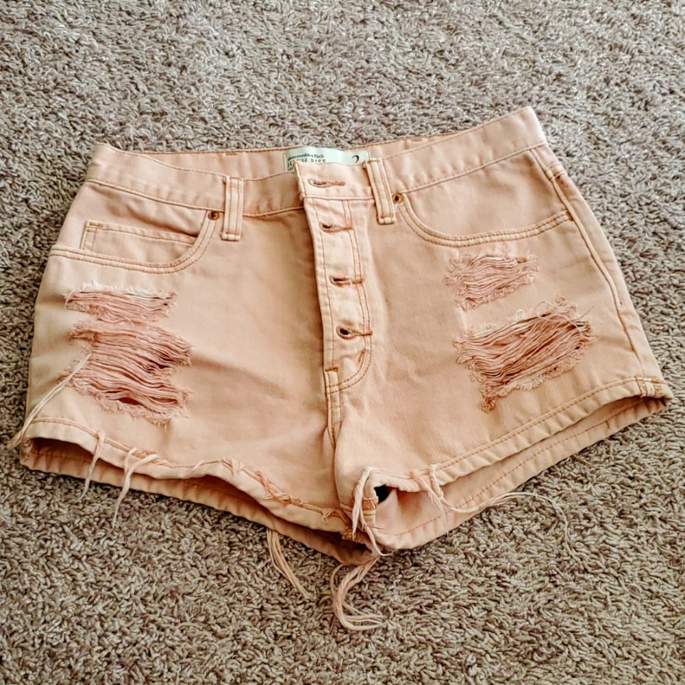 Abercrombie Rose Gold Pink shorts